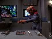 extant_StarTrek_DS9_5x21-SoldiersOfTheEmpire_00165.jpg