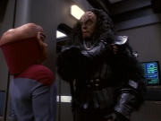 extant_StarTrek_DS9_5x21-SoldiersOfTheEmpire_00176.jpg
