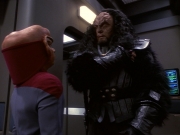 extant_StarTrek_DS9_5x21-SoldiersOfTheEmpire_00177.jpg