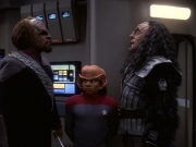extant_StarTrek_DS9_5x21-SoldiersOfTheEmpire_00192.jpg