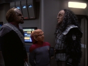 extant_StarTrek_DS9_5x21-SoldiersOfTheEmpire_00194.jpg