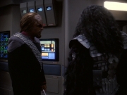 extant_StarTrek_DS9_5x21-SoldiersOfTheEmpire_00219.jpg