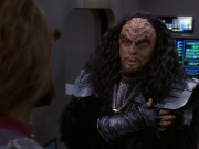 extant_StarTrek_DS9_5x21-SoldiersOfTheEmpire_00230.jpg