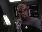 extant_StarTrek_DS9_5x21-SoldiersOfTheEmpire_00245.jpg