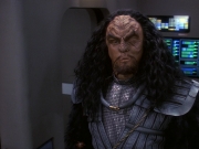 extant_StarTrek_DS9_5x21-SoldiersOfTheEmpire_00250.jpg