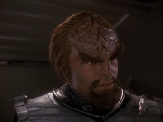extant_StarTrek_DS9_5x21-SoldiersOfTheEmpire_01027.jpg