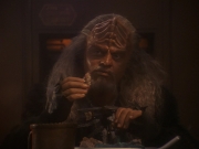 Filename=extant_StarTrek_DS9_5x21-SoldiersOfTheEmpire_01543.jpg
Filesize=140KiB
Dimensions=1200x900
Date added=Dec 20, 2019 extant_StarTrek_DS9_5x21-SoldiersOfTheEmpire_01543.jpg