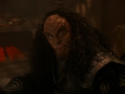 extant_StarTrek_DS9_5x21-SoldiersOfTheEmpire_01633.jpg
