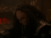 extant_StarTrek_DS9_5x21-SoldiersOfTheEmpire_01641.jpg