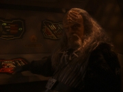 extant_StarTrek_DS9_5x21-SoldiersOfTheEmpire_01991.jpg