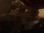 extant_StarTrek_DS9_5x21-SoldiersOfTheEmpire_02089.jpg
