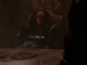 extant_StarTrek_DS9_5x21-SoldiersOfTheEmpire_02705.jpg