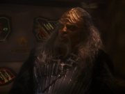 extant_StarTrek_DS9_5x21-SoldiersOfTheEmpire_03078.jpg
