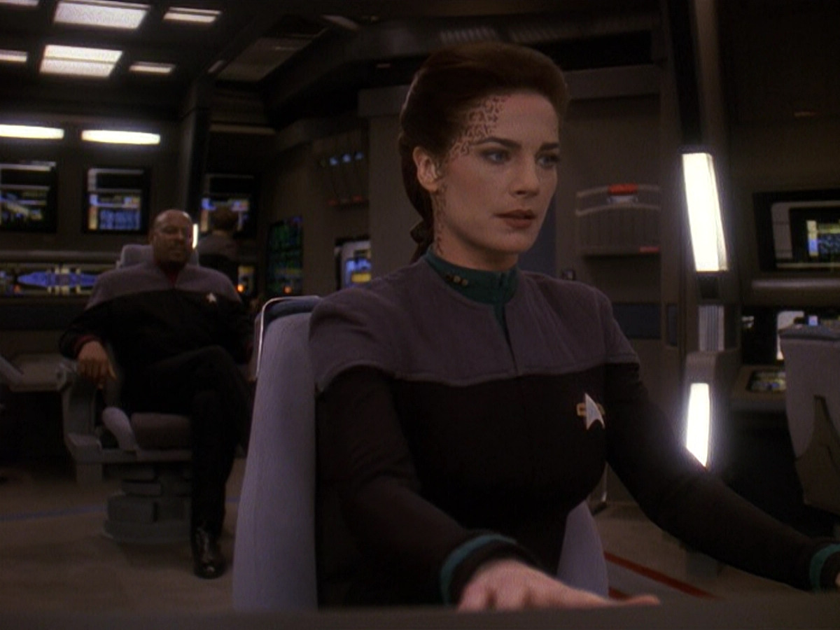 extant_StarTrek_DS9_5x22-ChildrenOfTime_00255.jpg