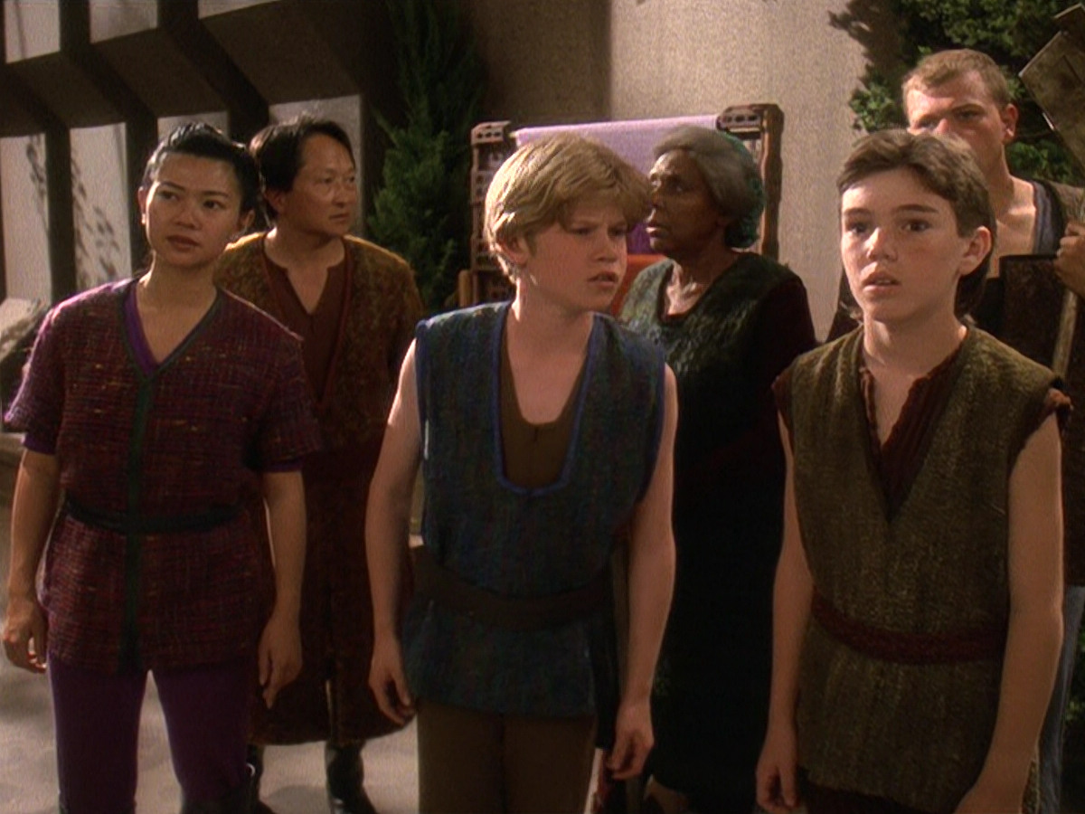 extant_StarTrek_DS9_5x22-ChildrenOfTime_00383.jpg