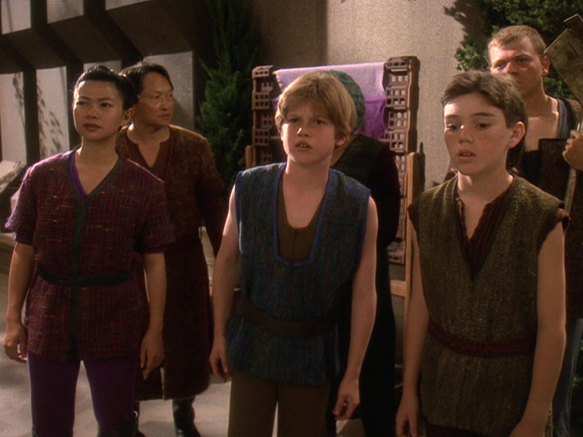 extant_StarTrek_DS9_5x22-ChildrenOfTime_00384.jpg