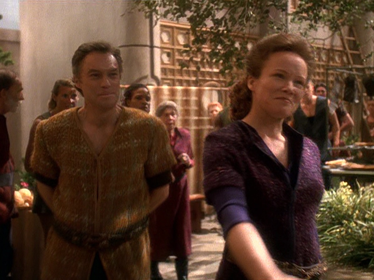 extant_StarTrek_DS9_5x22-ChildrenOfTime_00391.jpg