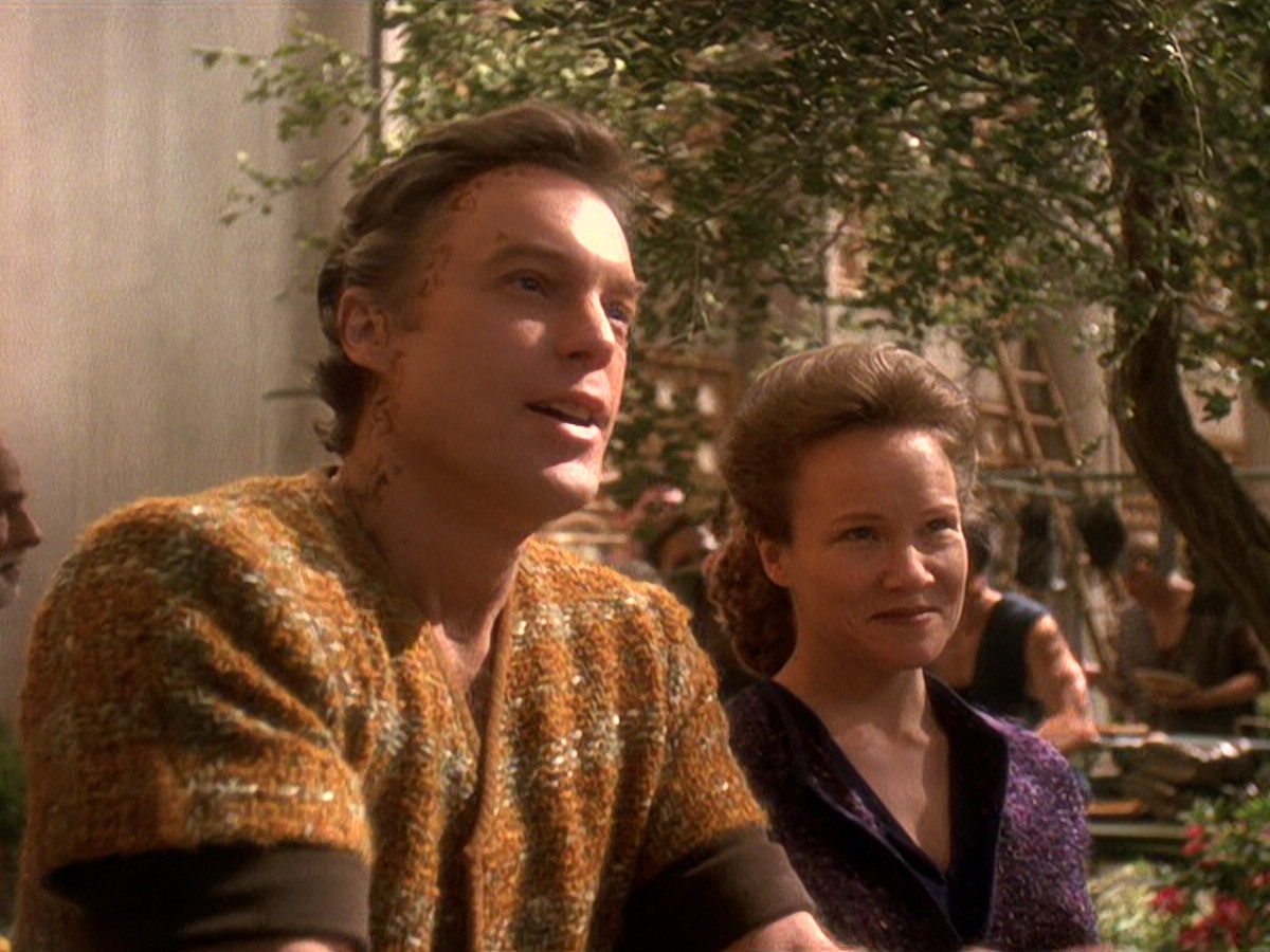 extant_StarTrek_DS9_5x22-ChildrenOfTime_00396.jpg