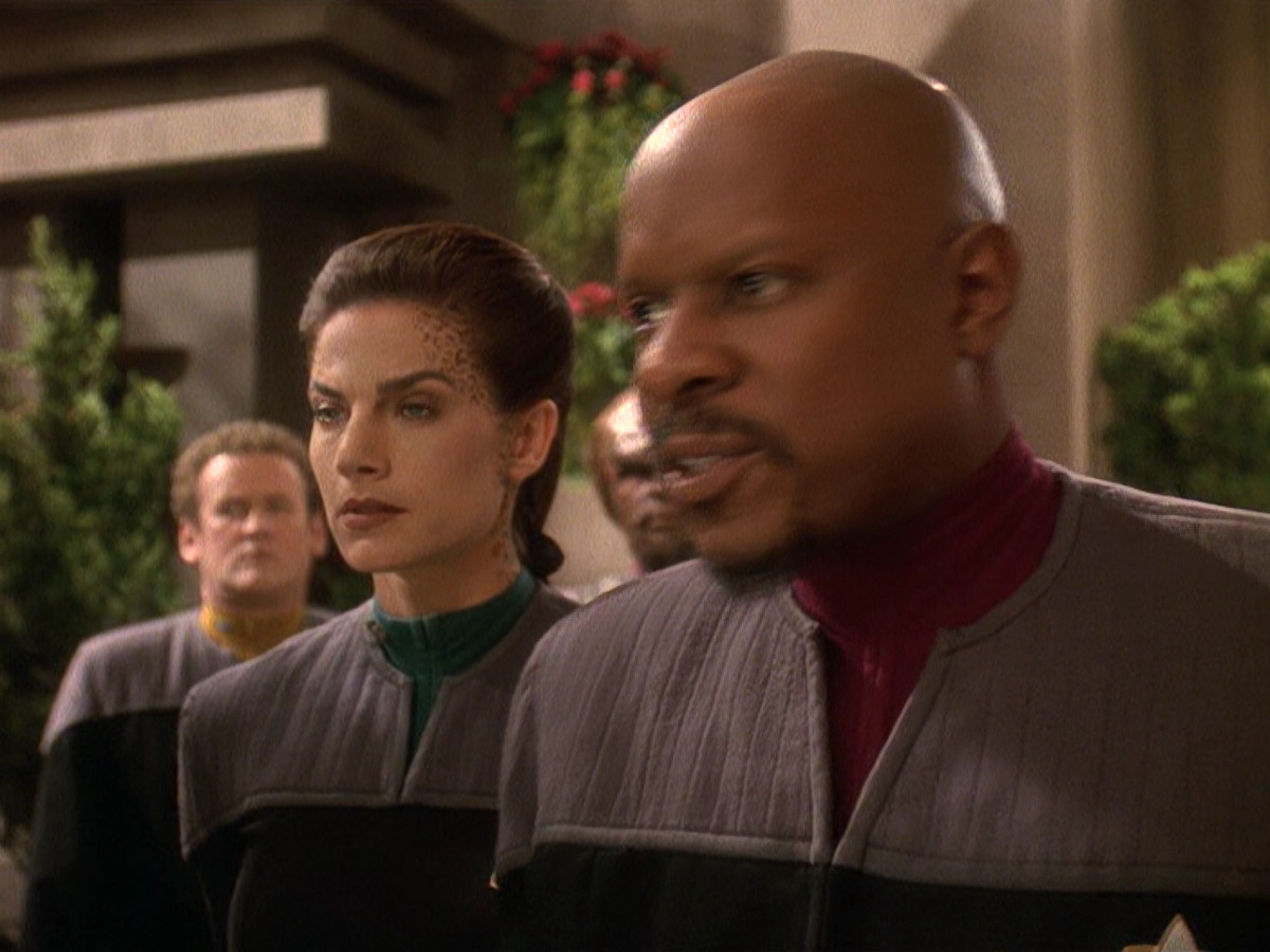 extant_StarTrek_DS9_5x22-ChildrenOfTime_00405.jpg