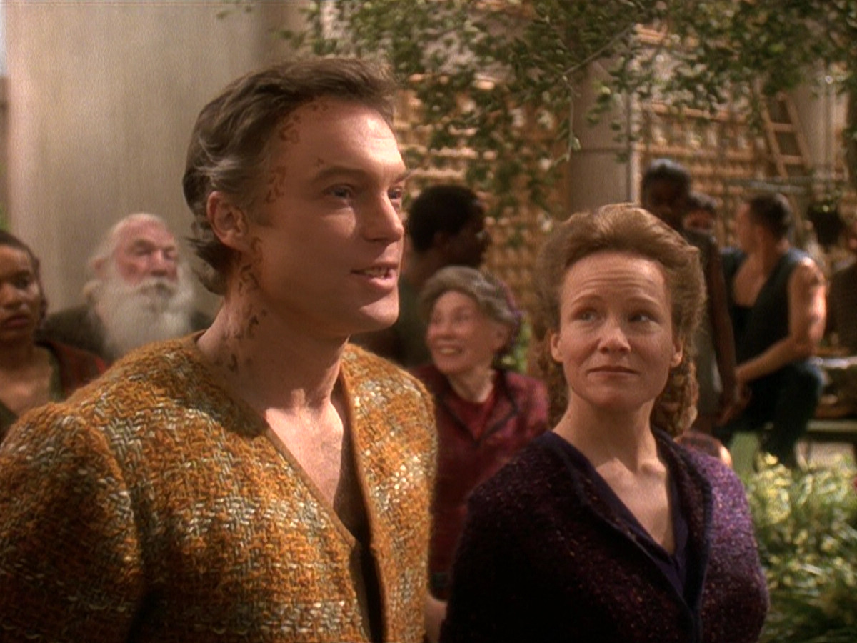 extant_StarTrek_DS9_5x22-ChildrenOfTime_00634.jpg