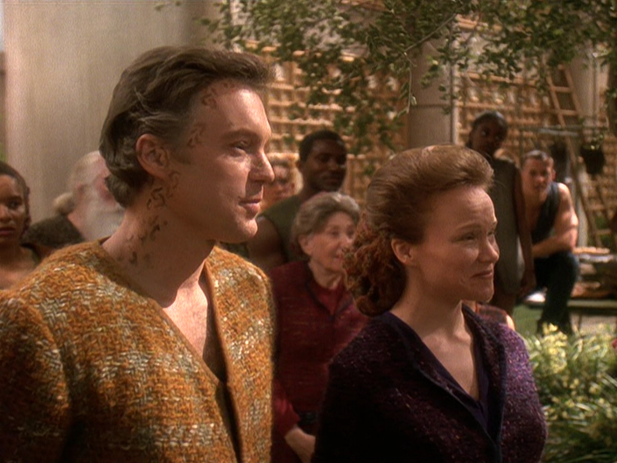 extant_StarTrek_DS9_5x22-ChildrenOfTime_00662.jpg