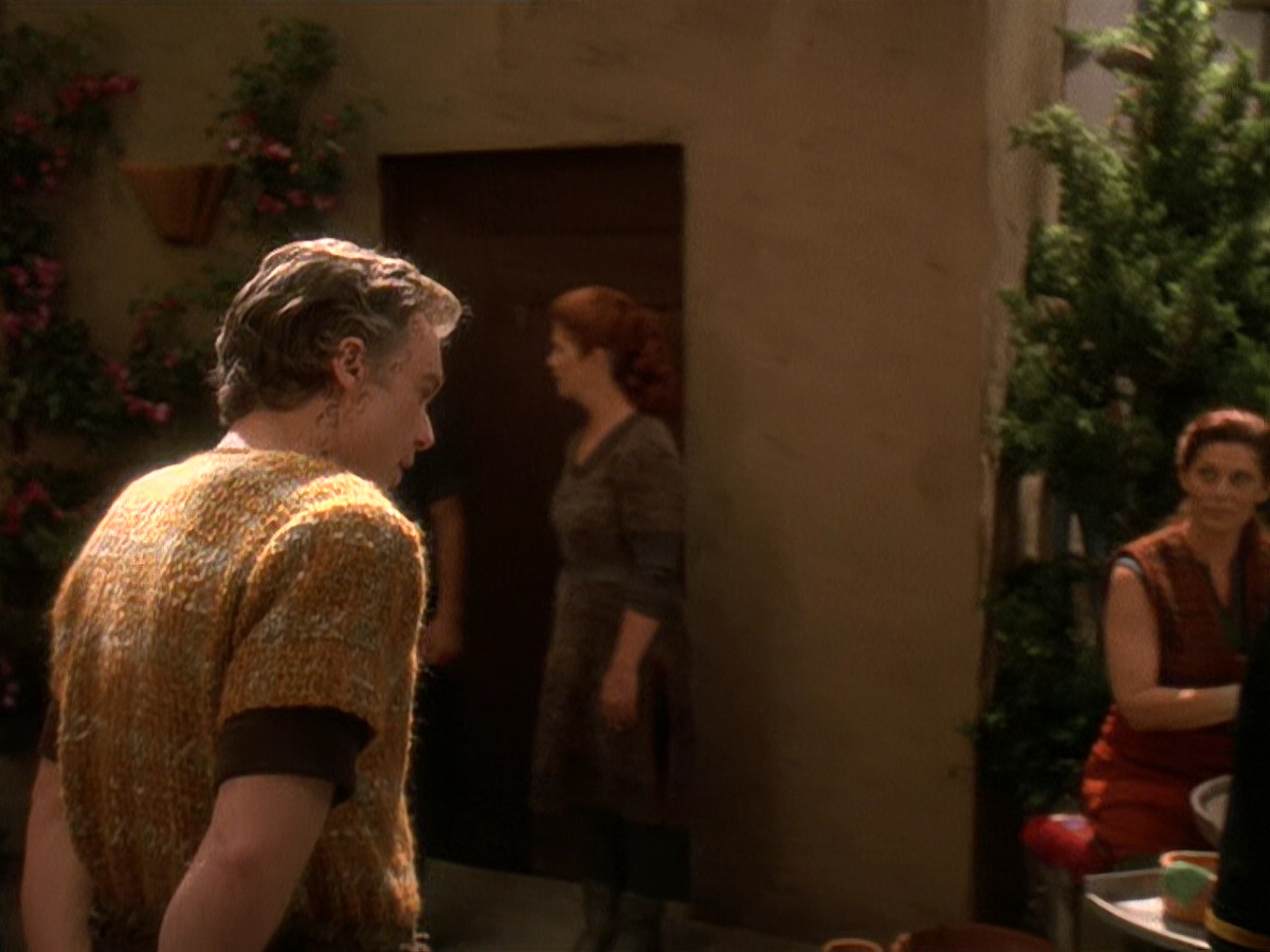 extant_StarTrek_DS9_5x22-ChildrenOfTime_00672.jpg