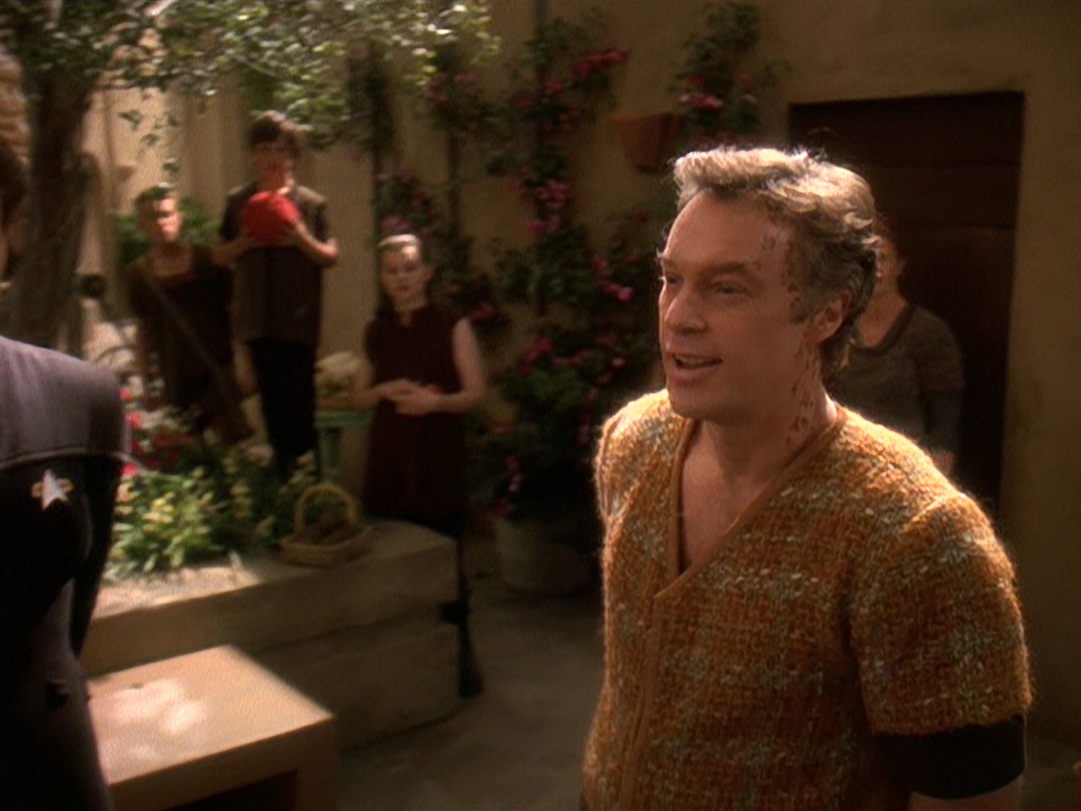 extant_StarTrek_DS9_5x22-ChildrenOfTime_00703.jpg