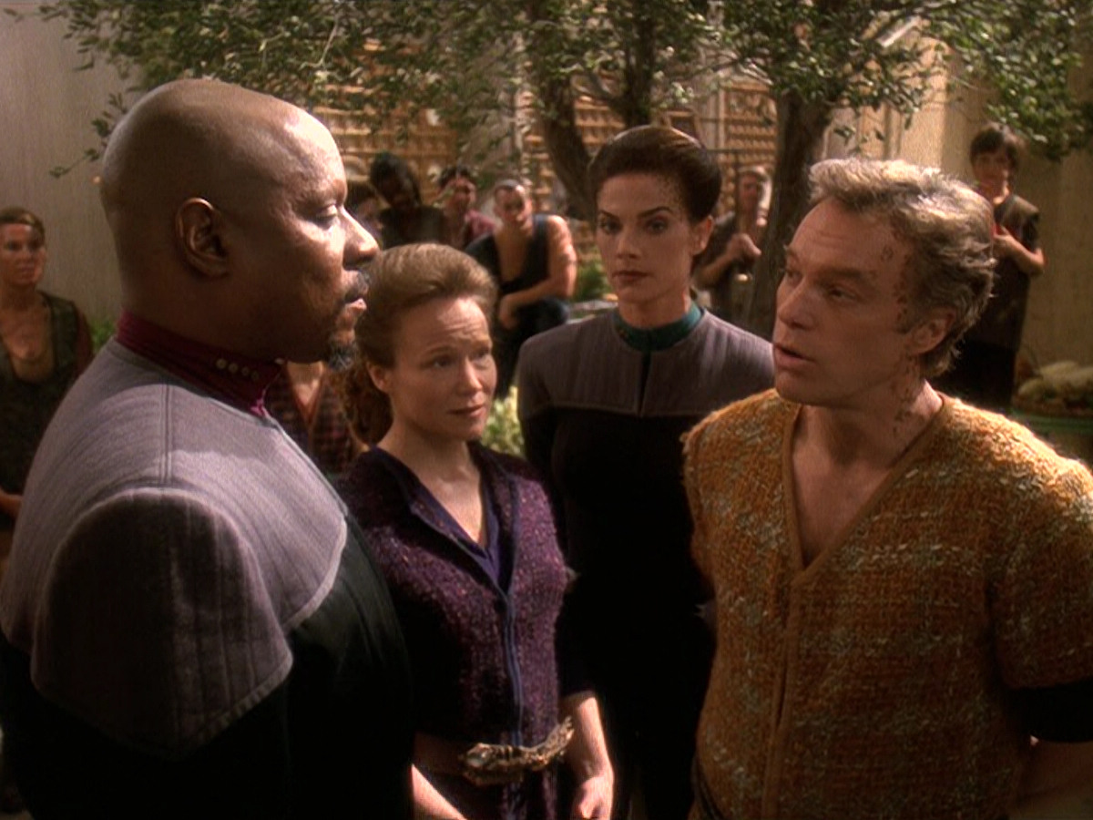 extant_StarTrek_DS9_5x22-ChildrenOfTime_00719.jpg