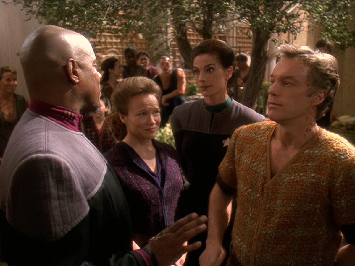 extant_StarTrek_DS9_5x22-ChildrenOfTime_00725.jpg