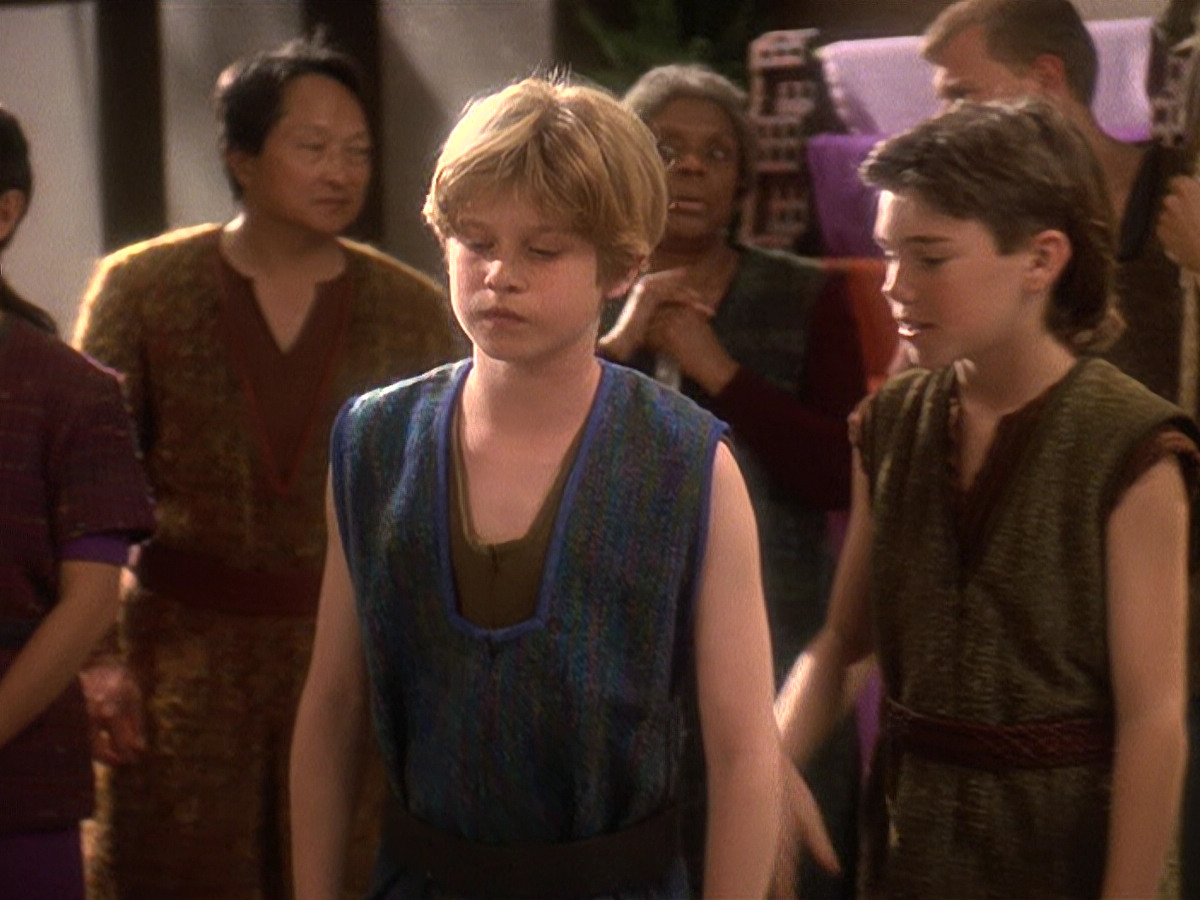 extant_StarTrek_DS9_5x22-ChildrenOfTime_00727.jpg