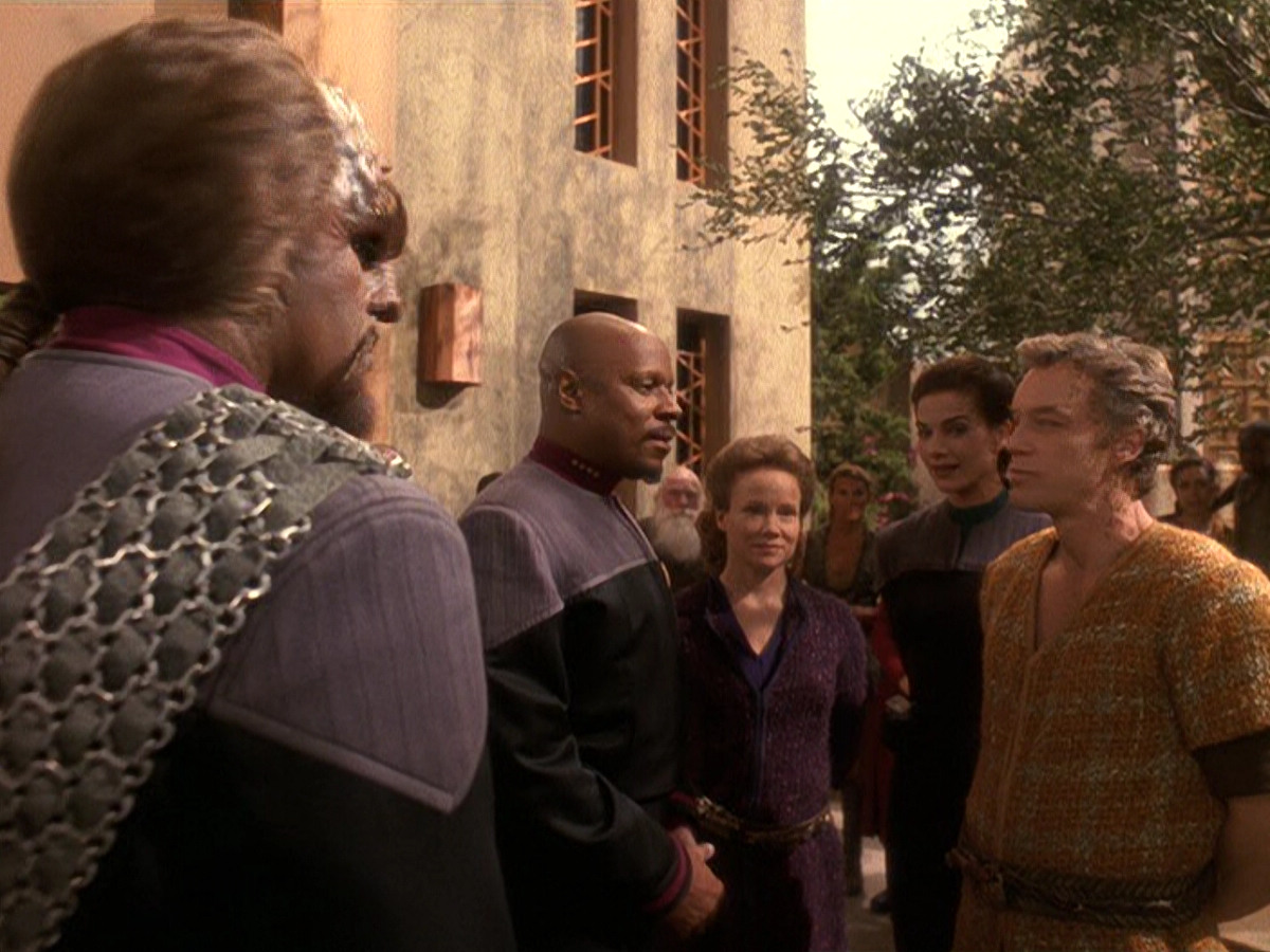 extant_StarTrek_DS9_5x22-ChildrenOfTime_00732.jpg