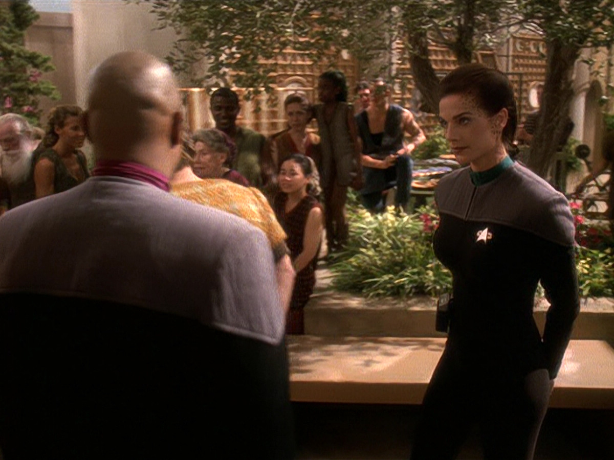 extant_StarTrek_DS9_5x22-ChildrenOfTime_00764.jpg