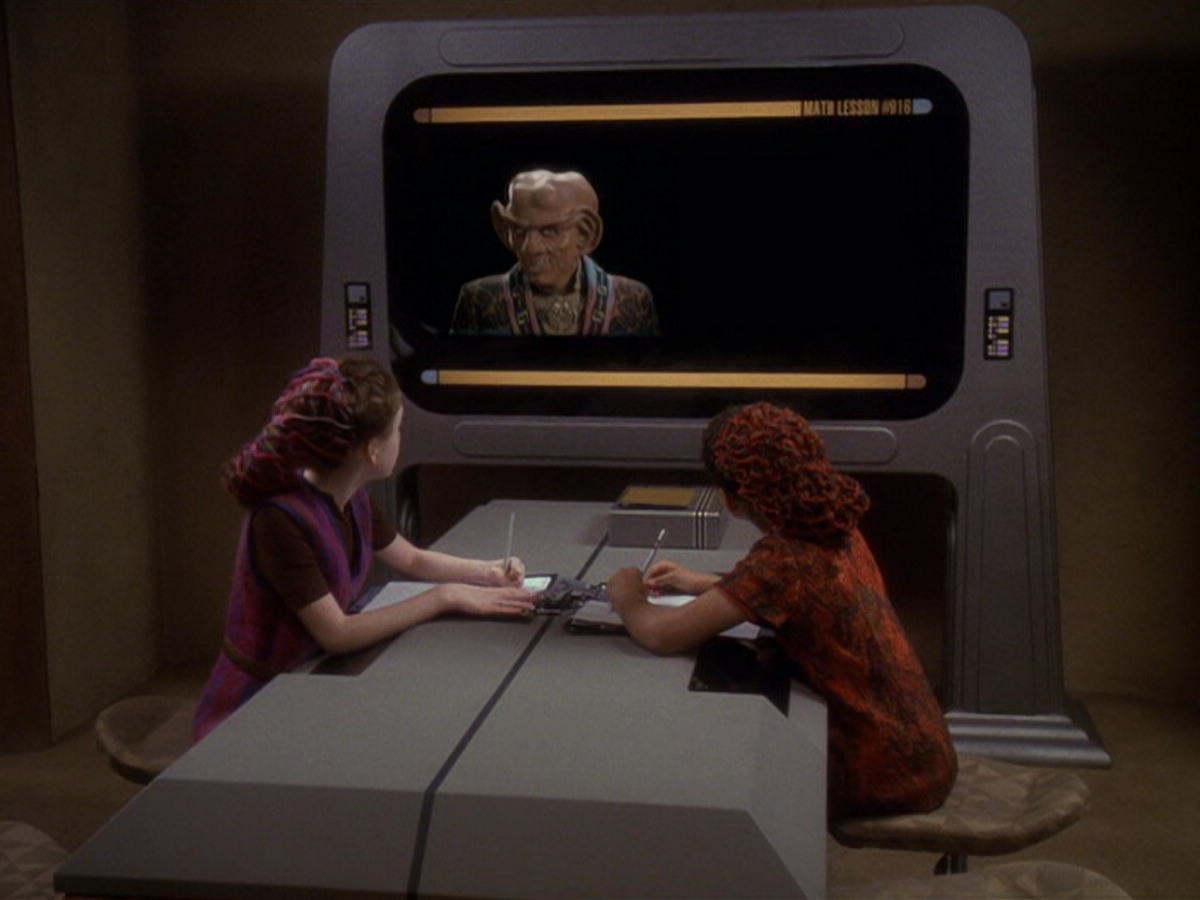 extant_StarTrek_DS9_5x22-ChildrenOfTime_00773.jpg