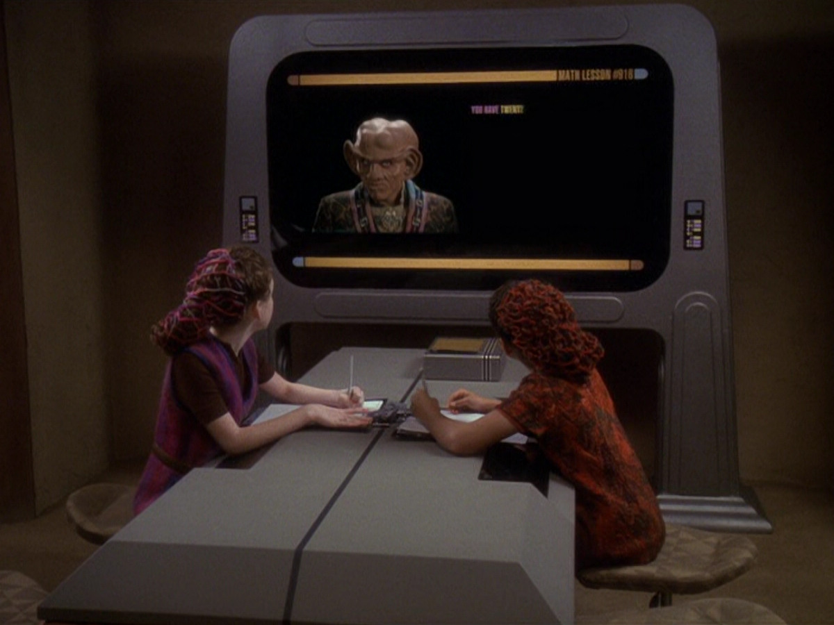 extant_StarTrek_DS9_5x22-ChildrenOfTime_00774.jpg