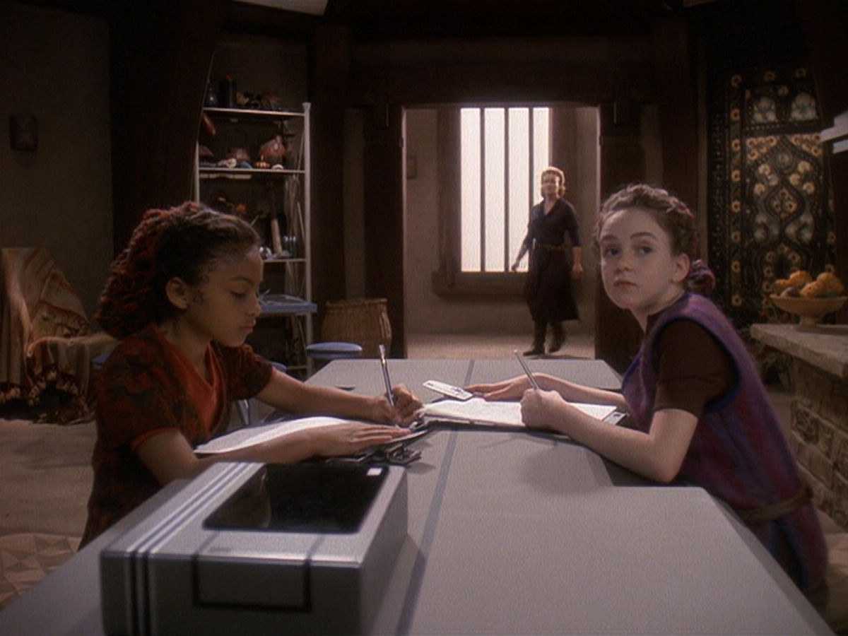 extant_StarTrek_DS9_5x22-ChildrenOfTime_00777.jpg