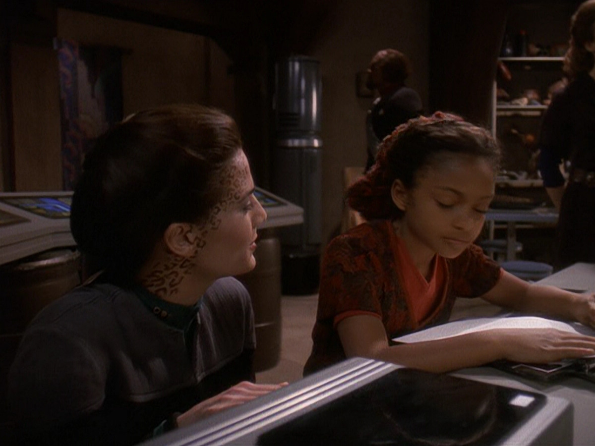 extant_StarTrek_DS9_5x22-ChildrenOfTime_00818.jpg