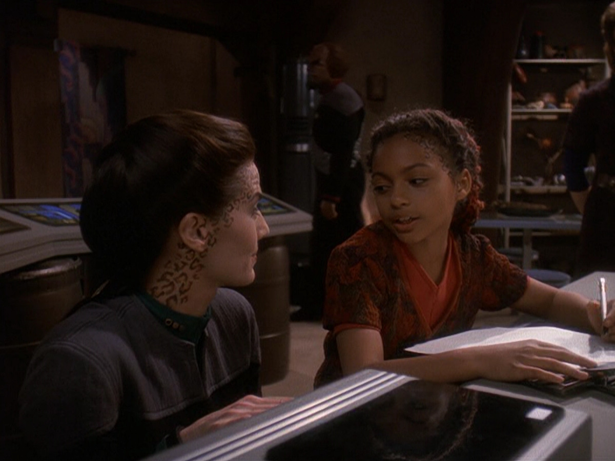 extant_StarTrek_DS9_5x22-ChildrenOfTime_00824.jpg
