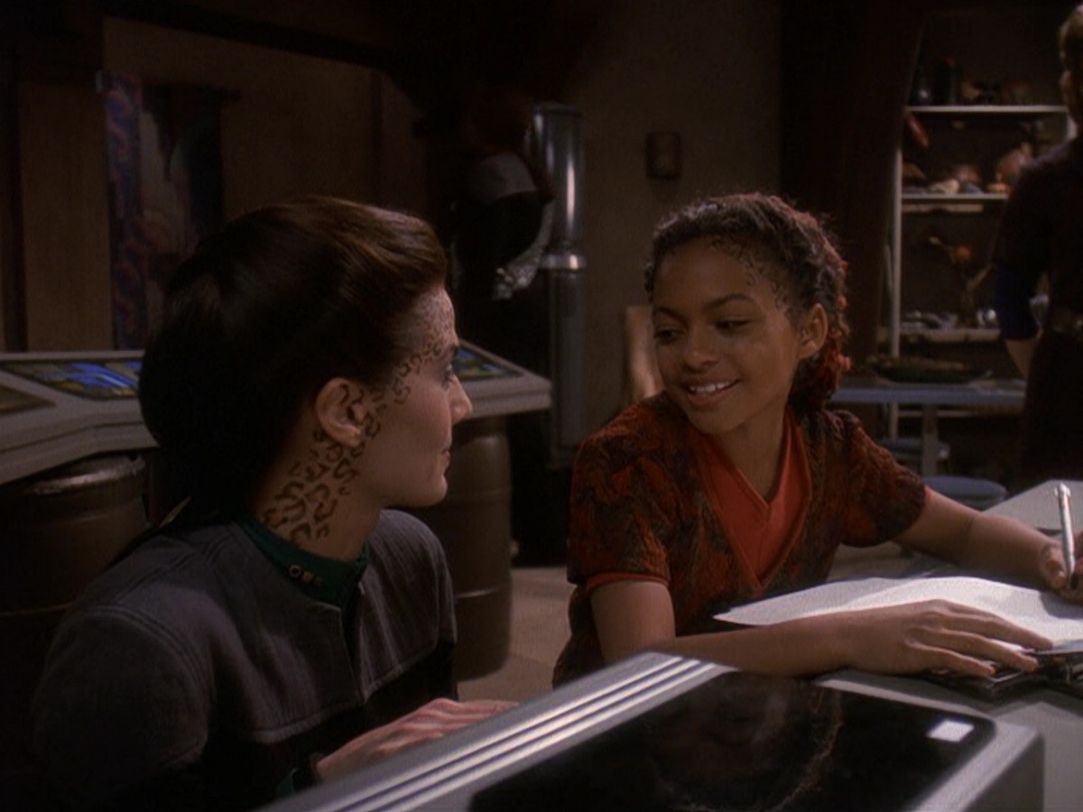 extant_StarTrek_DS9_5x22-ChildrenOfTime_00826.jpg
