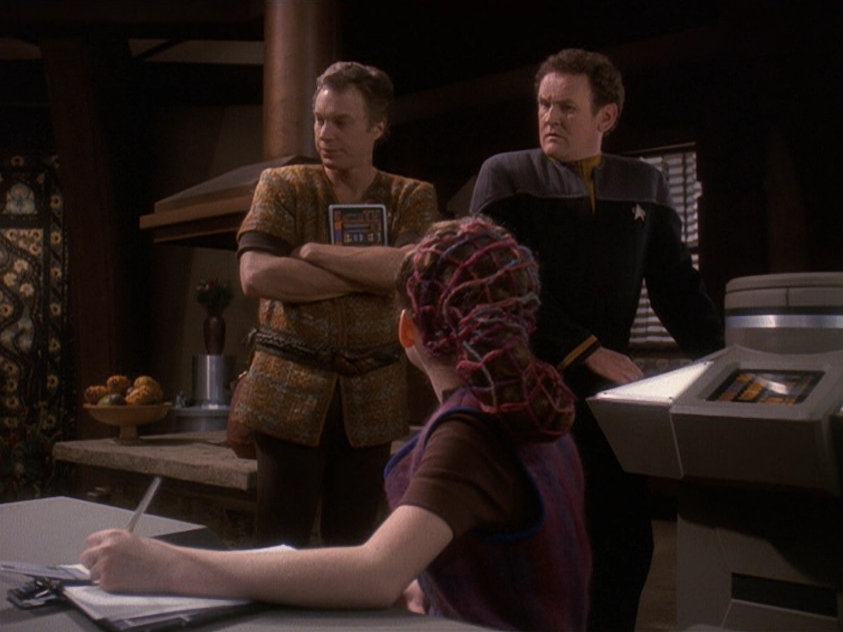 extant_StarTrek_DS9_5x22-ChildrenOfTime_00848.jpg