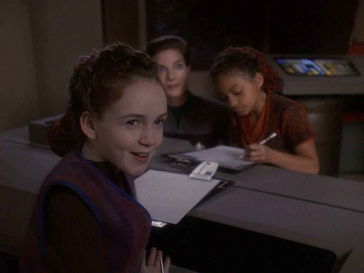 extant_StarTrek_DS9_5x22-ChildrenOfTime_00856.jpg