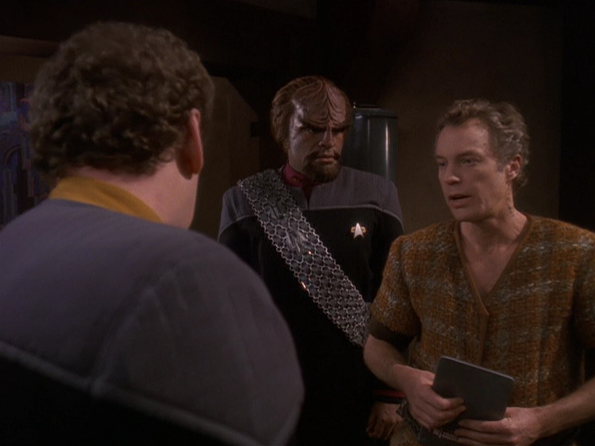 extant_StarTrek_DS9_5x22-ChildrenOfTime_00872.jpg