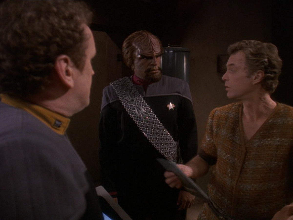 extant_StarTrek_DS9_5x22-ChildrenOfTime_00881.jpg