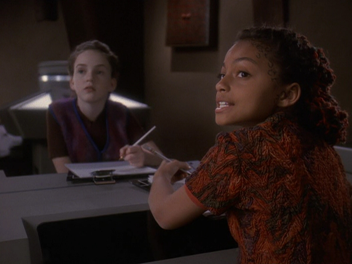 extant_StarTrek_DS9_5x22-ChildrenOfTime_00891.jpg