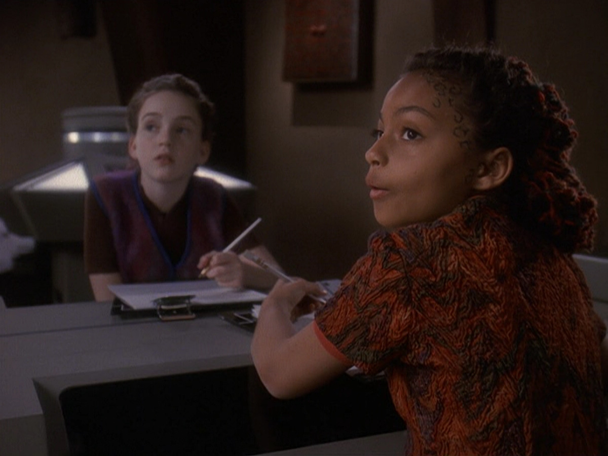 extant_StarTrek_DS9_5x22-ChildrenOfTime_00892.jpg