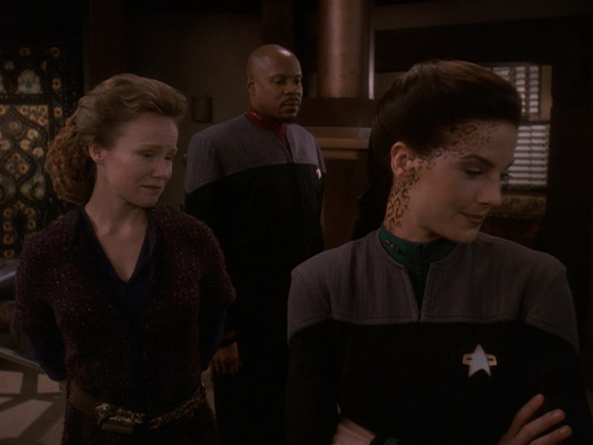 extant_StarTrek_DS9_5x22-ChildrenOfTime_00900.jpg