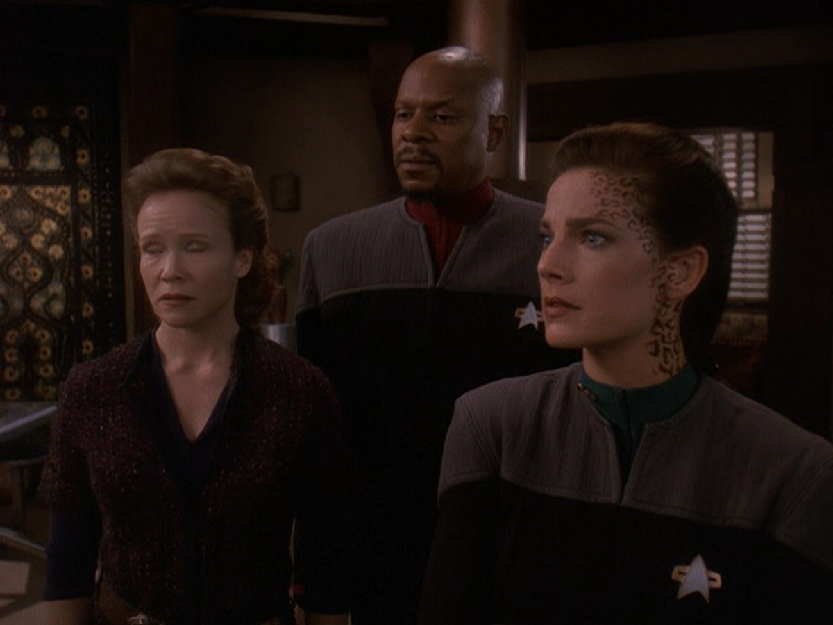 extant_StarTrek_DS9_5x22-ChildrenOfTime_00916.jpg
