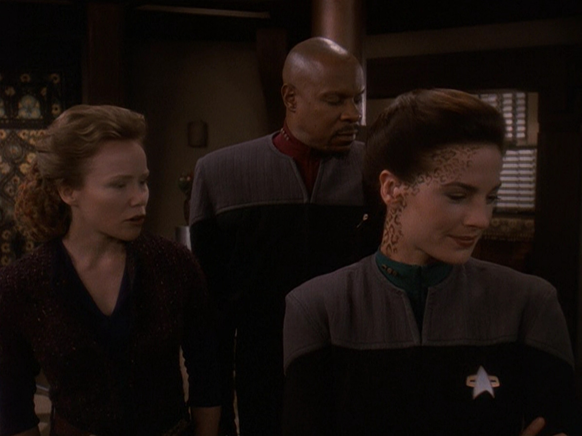 extant_StarTrek_DS9_5x22-ChildrenOfTime_00936.jpg
