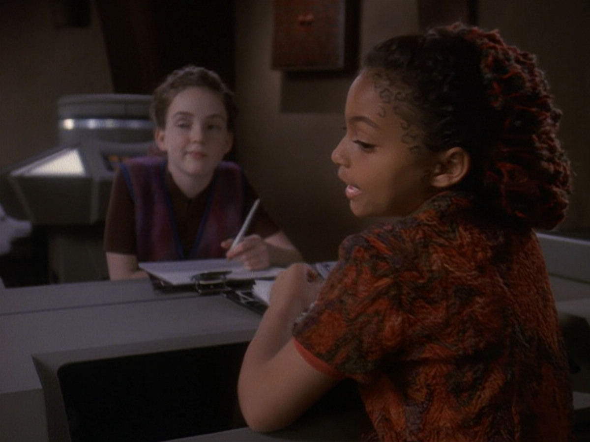 extant_StarTrek_DS9_5x22-ChildrenOfTime_00945.jpg