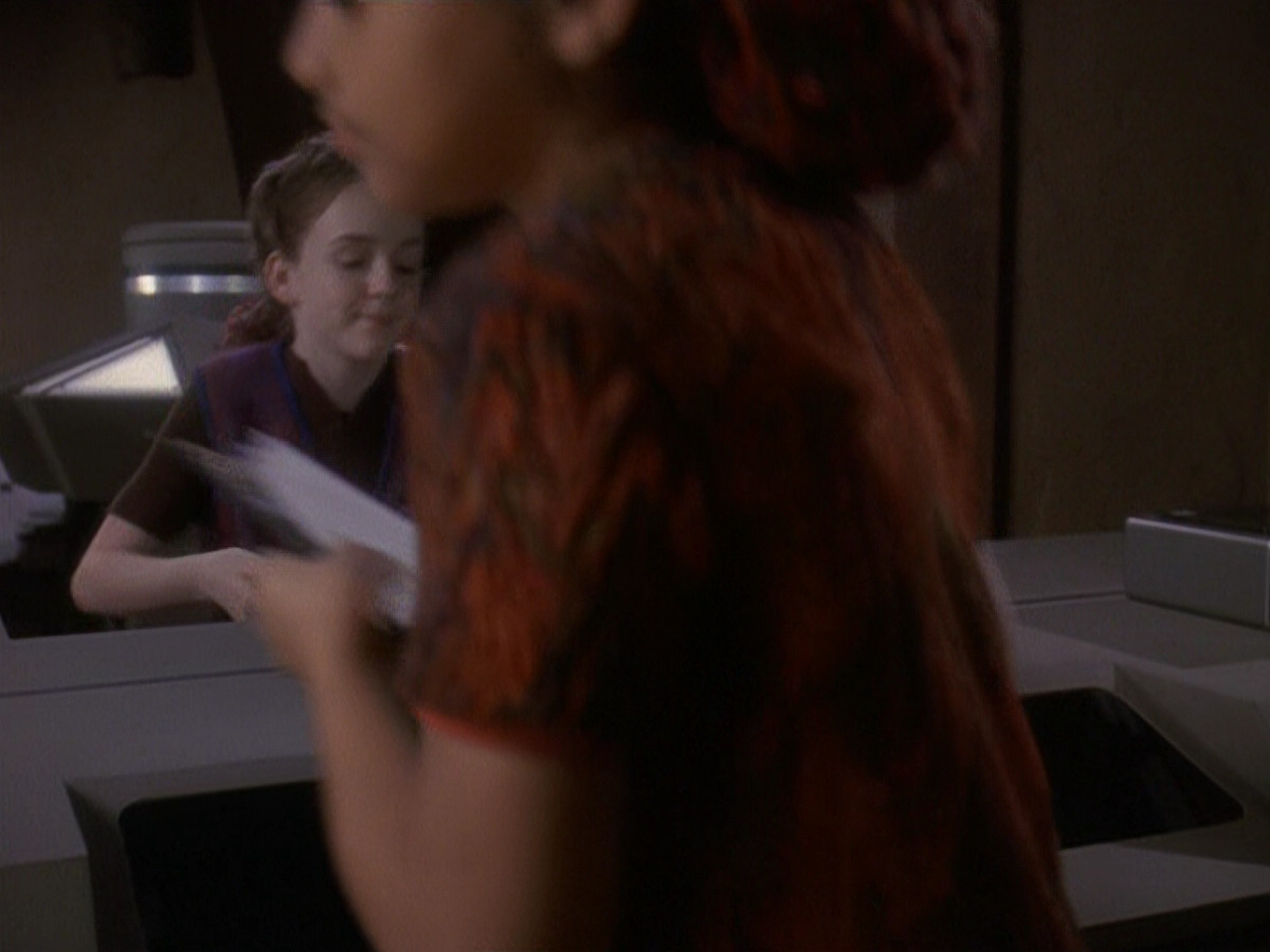 extant_StarTrek_DS9_5x22-ChildrenOfTime_00947.jpg