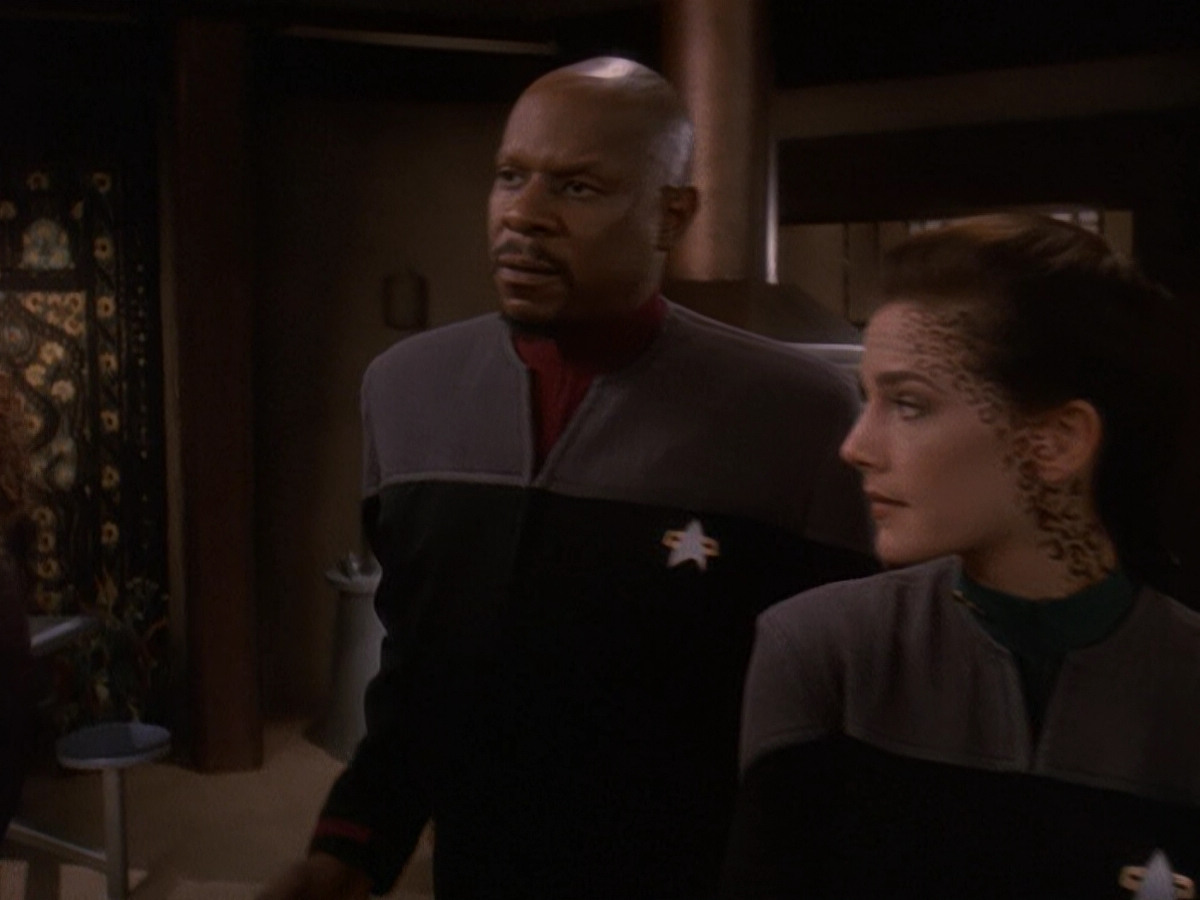 extant_StarTrek_DS9_5x22-ChildrenOfTime_00951.jpg